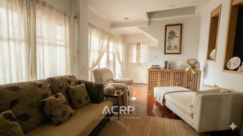 ขาย - ขายทาวน์เฮ้าส์ 3 ชั้น ใจกลางอารีย์ ซอยอารีย์สัมพันธ์ 8 พญาไท ใกล้จุดขึ้น-ลงทางด่วนศรีรัช, กรุงเทพ