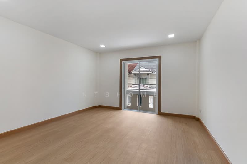 Baan Phuttachad Bangrak Yai, Nonthaburi, Soi Moobaan Phutthachad, Bang Rak Yai, Bang Bua Thong, Nonthaburi, 2 Bedrooms, 135 sqm, Townhouse For Sale, by NTBHOME, 60096243 - DDproperty.com