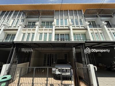 ขาย - ขายทาวน์โฮม 3 ชั้น หมู่บ้านโกลเด้นทาวน์ ลาดพร้าว-เกษตรนวมินทร์ ซอยนวมินทร์42 แยก27, กรุงเทพ