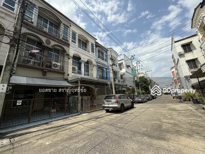 ขาย - Baan Klang Muang Chokchai 4 : บ้านกลางเมือง โชคชัย 4, กรุงเทพ