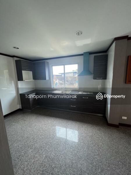 For Rent - 3-Bedroom House, Bangkok