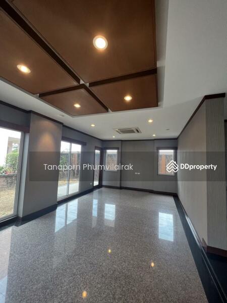 For Rent - 3-Bedroom House, Bangkok