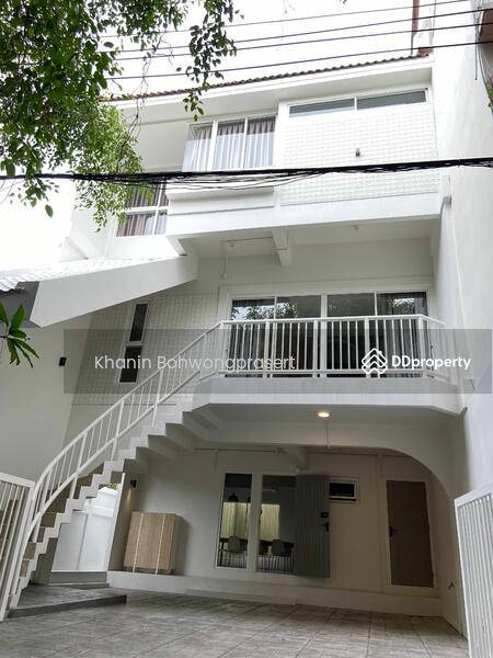 For Rent - 4-Br Townhouse near ARL Ramkhamhaeng (2185024), Bangkok