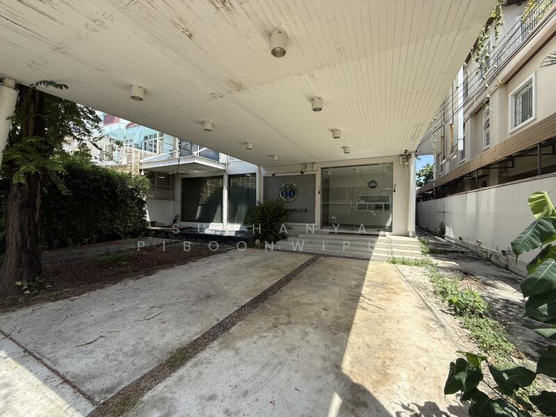 For Rent - House Modern Style For Rent Sukhumwit 50 Open Showroom | Office | Clinic, Bangkok