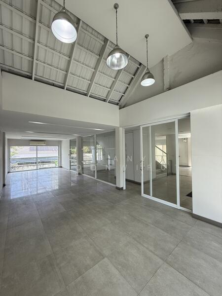 For Rent - House Modern Style For Rent Sukhumwit 50 Open Showroom | Office | Clinic, Bangkok