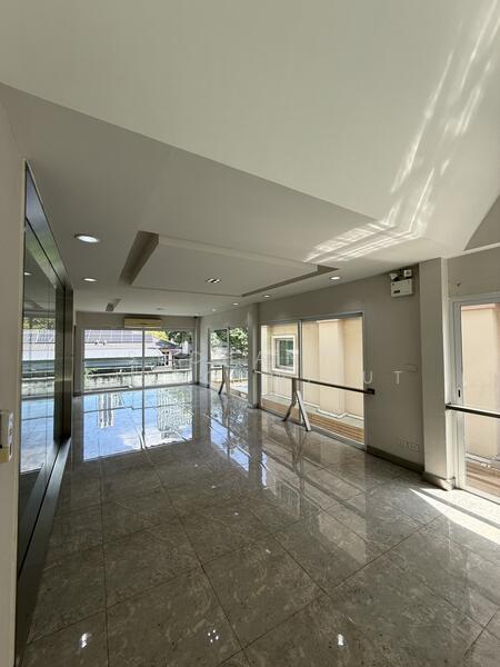 For Rent - House Modern Style For Rent Sukhumwit 50 Open Showroom | Office | Clinic, Bangkok