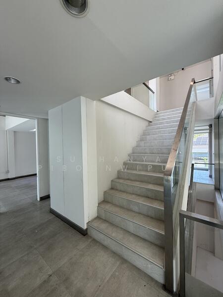 For Rent - House Modern Style For Rent Sukhumwit 50 Open Showroom | Office | Clinic, Bangkok