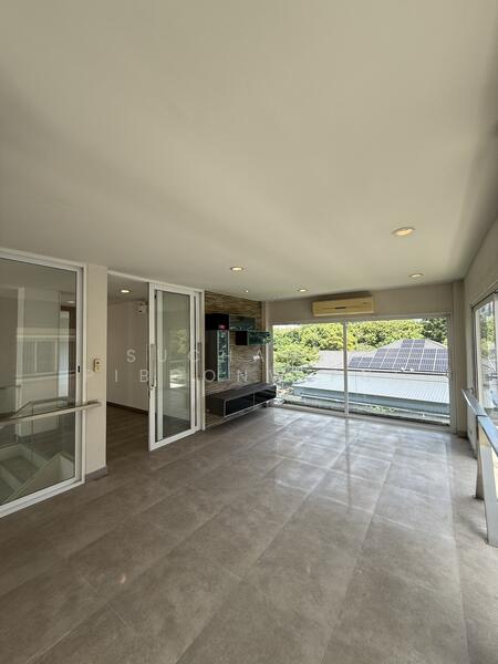 For Rent - House Modern Style For Rent Sukhumwit 50 Open Showroom | Office | Clinic, Bangkok