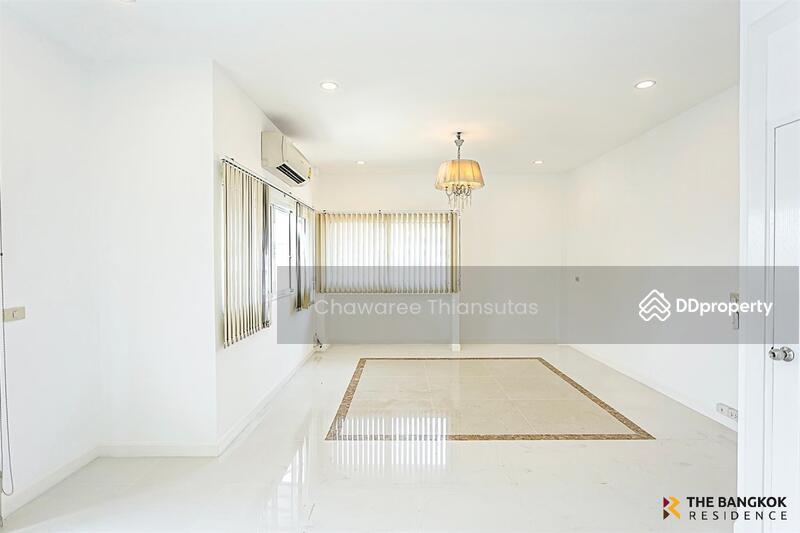 ขาย - Townhouse area Ladprao near MRT Lat Phrao 101, กรุงเทพ