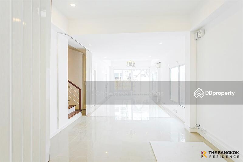 ขาย - Townhouse area Ladprao near MRT Lat Phrao 101, กรุงเทพ