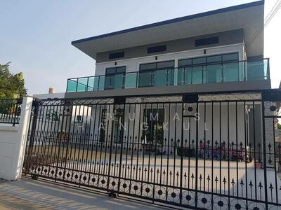 ขาย - บ้านเดี่ยว พร้อมอยู่ 100 ตรว. นวมินทร์ 24 แต่งสวย, กรุงเทพ