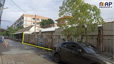 ขาย - ขาย ที่ดินเปล่า ล้อมรั้วรอบ 600 ตารางวา ใกล้ BTS สะพานใหม่, กรุงเทพ