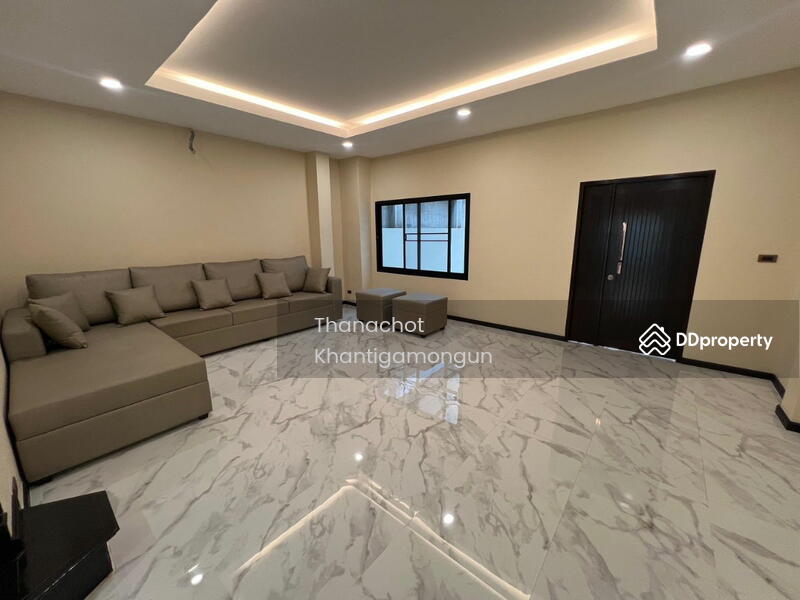 ขาย - Waratorn Ville : หมู่บ้านวราธรวิลล์, กรุงเทพ