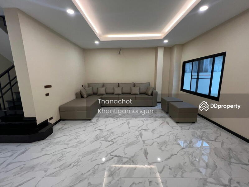 ขาย - Waratorn Ville : หมู่บ้านวราธรวิลล์, กรุงเทพ