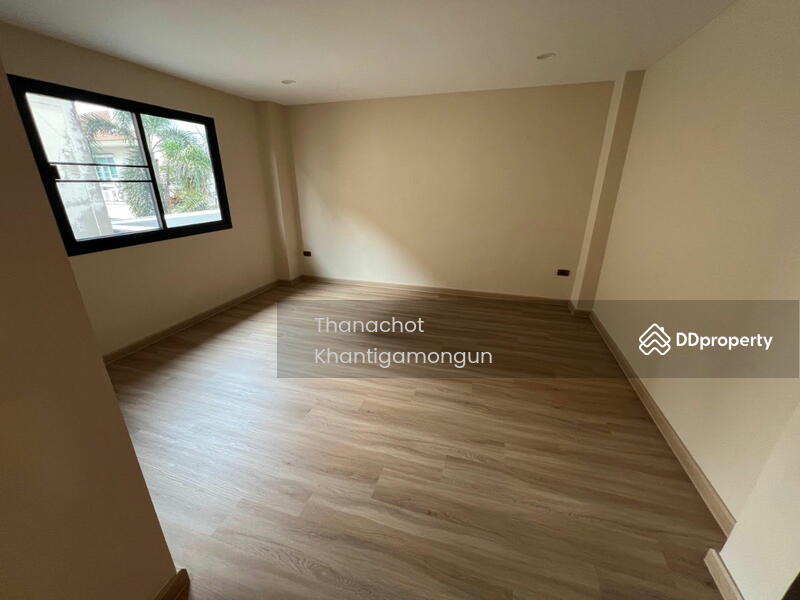 ขาย - Waratorn Ville : หมู่บ้านวราธรวิลล์, กรุงเทพ