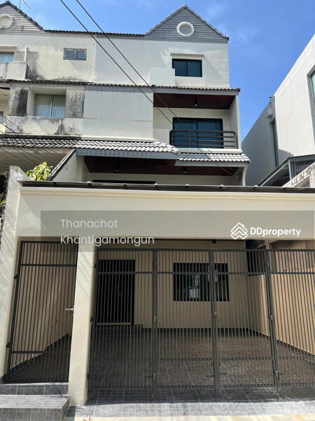 ขาย - Waratorn Ville : หมู่บ้านวราธรวิลล์, กรุงเทพ