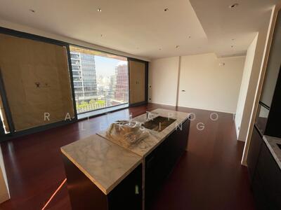 ขาย - Khun By Yoo : คุณ บาย ยู, กรุงเทพ