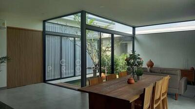 ขาย - บ้านเดี่ยว โมเดิร์น พร้อมที่ดินจัดสวนแล้ว, นครปฐม