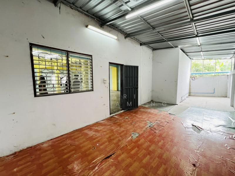 ให้เช่าโกดัง อาคาร 2 ชั้น ย่าน พระราม2 เอกชัย บางบอน กรุงเทพ 440ตรม, Bangkok, Bang Bon, Bangkok, , 440 sqm, Warehouse/Factory For Rent, by Jakarin Houpramong, 60100307 - DDproperty.com