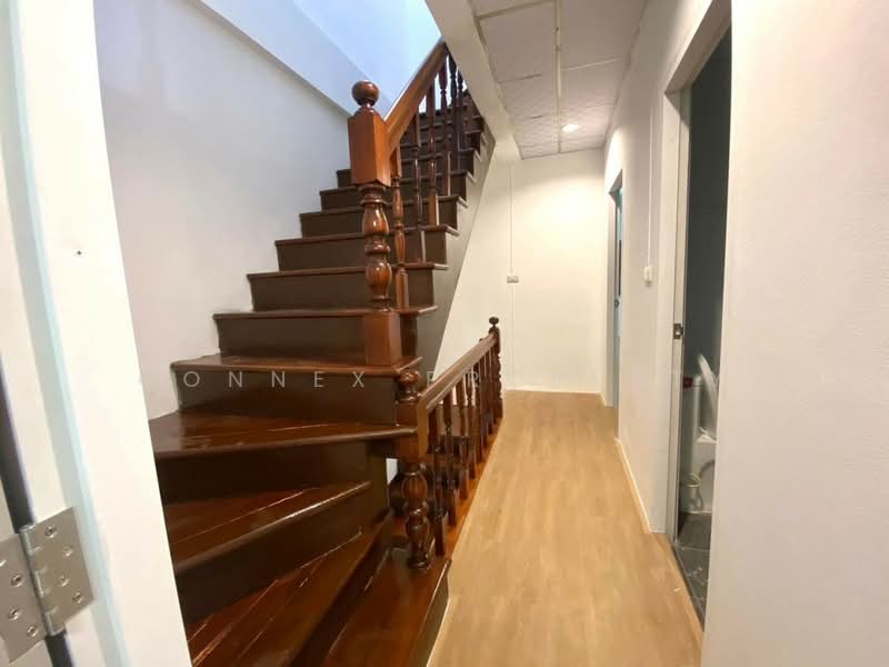 Phong Sirichai 1, Samut Sakhon, Om Noi, Krathum Baen, Samut Sakhon, 4 Bedrooms, 140 sqm, Townhouse For Sale, by Connex Property, 60100318 - DDproperty.com