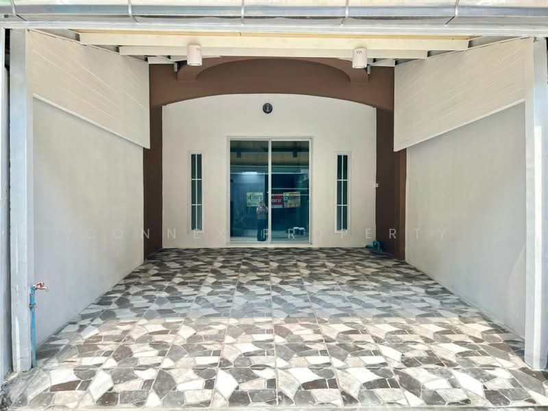 Phong Sirichai 1, Samut Sakhon, Om Noi, Krathum Baen, Samut Sakhon, 4 Bedrooms, 140 sqm, Townhouse For Sale, by Connex Property, 60100318 - DDproperty.com