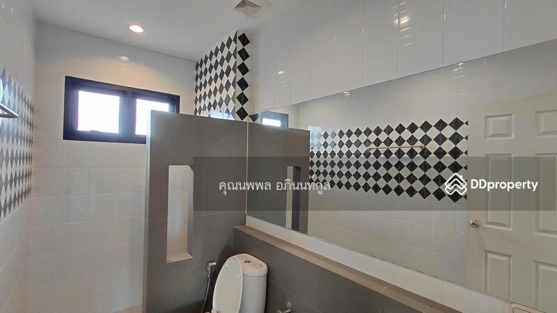 For Rent - For rent, a 3-storey townhome, 252 sq.m., The Chance Baromaratchonni-Sai 5, near Central Salaya, Nakhon Pathom