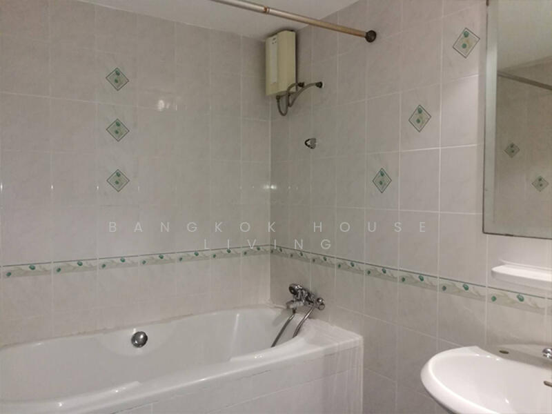 Promsak Mansion, Bangkok, สุขุมวิท 3 Sukhumvit, Khlong Tan Nua, Watthana, Bangkok, 3 Bedrooms, 200 sqm, Condo For Rent, by Bangkok House Living, 60100427 - DDproperty.com