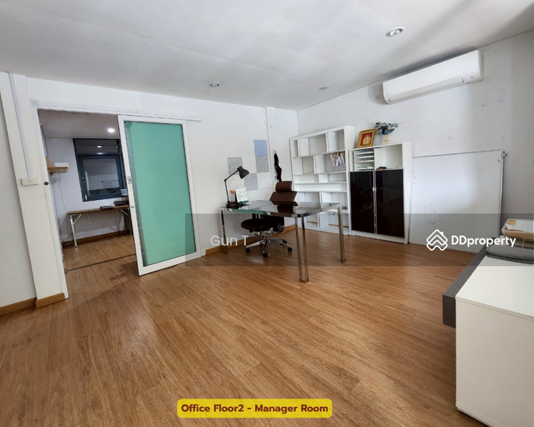 6.2 Office Floor2 - Manager Room