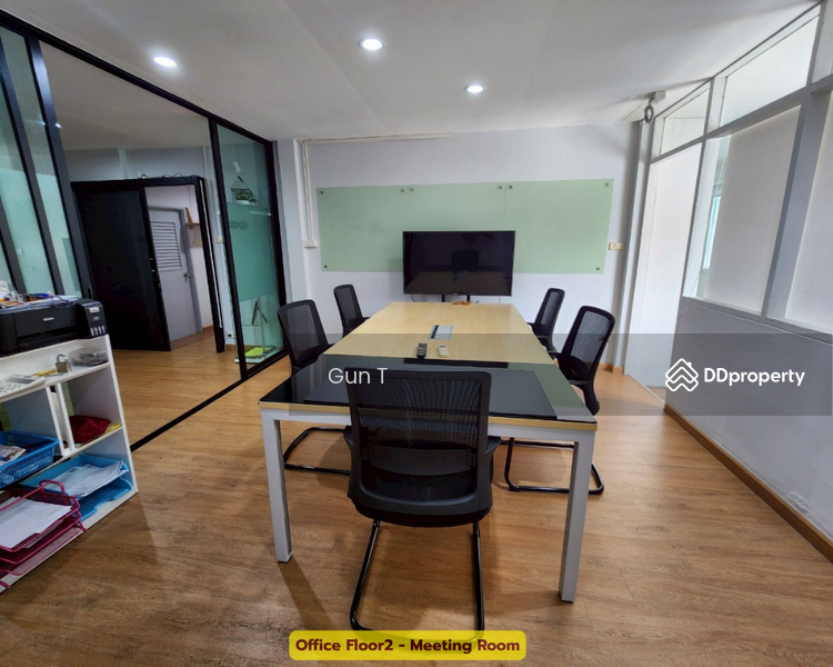 6.4 Office Floor2 - Meeting Room