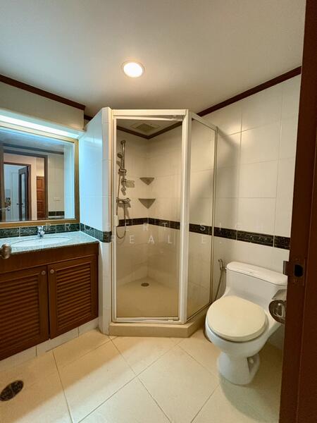 For Rent - Baan Na Varang Condominium, Bangkok