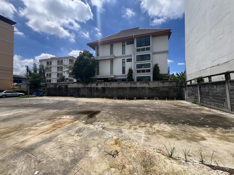 For Sale - Land Ngamwongwan, Bangkok