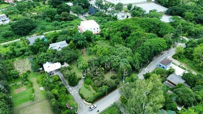 ขาย - ขายที่ดินพร้อมสิ่งปลูกสร้าง เนื้อที่เกือบ 4 ไร่ ใกล้โรงแรมโฟร์ซีซี่น วัดป่าดาราภิรมย์, เชียงใหม่