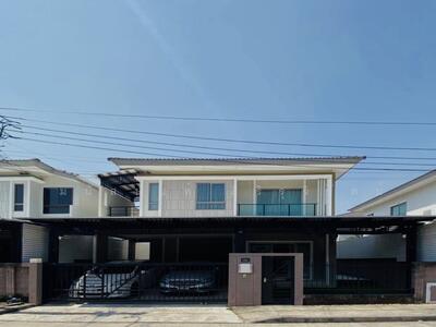 ขาย - The Plant Estique Pattanakarn 38 : เดอะ แพลนท์ เอสทีค พัฒนาการ 38, กรุงเทพ