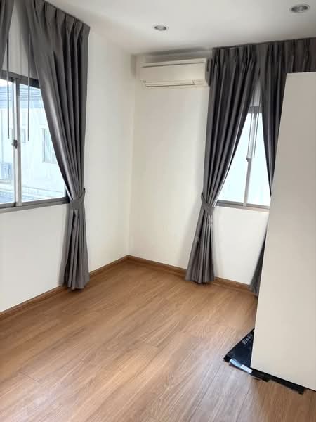 The Plant Estique Pattanakarn 38, Bangkok, Soi Pattanakarn 38, Suan Luang, Suan Luang, Bangkok, 3 Bedrooms, 145 sqm, Single Detached House For Sale, by มนัสนันท์ สิริรุจิรัตน์, 60101093 - DDproperty.com