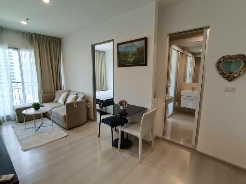 Life Ratchadapisek, Bangkok, 279 Ratchadapisaek Road, Huai Khwang, Bangkok, 2 Bedrooms, 46 sqm, Condo For Rent, by คุณแจง นวลศรีฟู, 60101133 - DDproperty.com