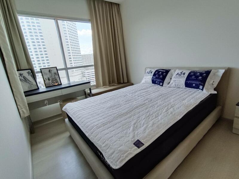 Life Ratchadapisek, Bangkok, 279 Ratchadapisaek Road, Huai Khwang, Bangkok, 2 Bedrooms, 46 sqm, Condo For Rent, by คุณแจง นวลศรีฟู, 60101133 - DDproperty.com