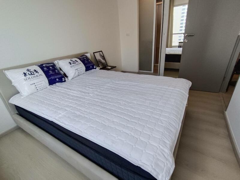 Life Ratchadapisek, Bangkok, 279 Ratchadapisaek Road, Huai Khwang, Bangkok, 2 Bedrooms, 46 sqm, Condo For Rent, by คุณแจง นวลศรีฟู, 60101133 - DDproperty.com