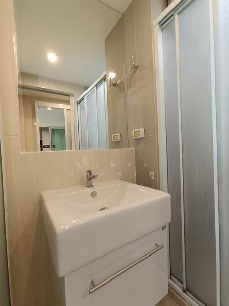 Life Ratchadapisek, Bangkok, 279 Ratchadapisaek Road, Huai Khwang, Bangkok, 2 Bedrooms, 46 sqm, Condo For Rent, by คุณแจง นวลศรีฟู, 60101133 - DDproperty.com