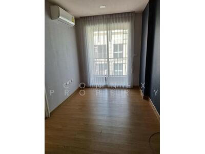 ขาย - The Light New York : เดอะ ไลท์ นิวยอร์ค, กรุงเทพ