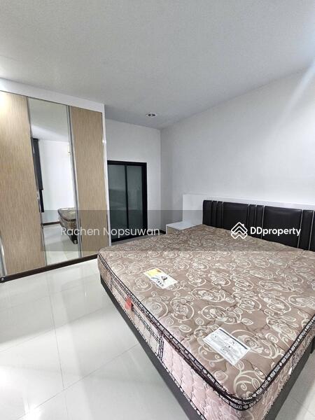 For Sale - For sale: Luxury 2-story detached house with furniture, solar cell system throughout, 4 bedrooms,, Songkhla