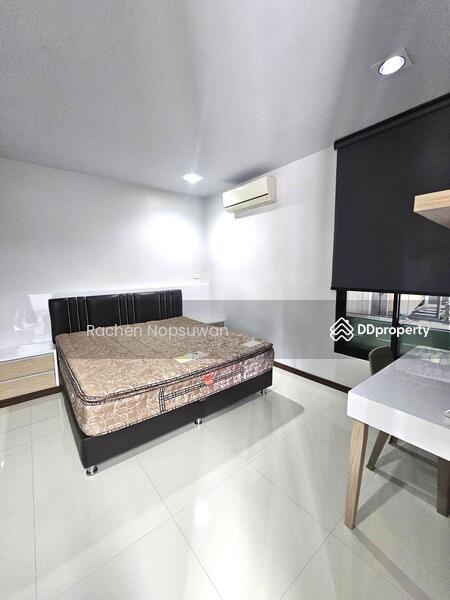 For Sale - For sale: Luxury 2-story detached house with furniture, solar cell system throughout, 4 bedrooms,, Songkhla