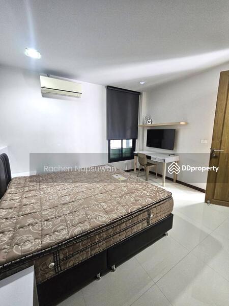 For Sale - For sale: Luxury 2-story detached house with furniture, solar cell system throughout, 4 bedrooms,, Songkhla