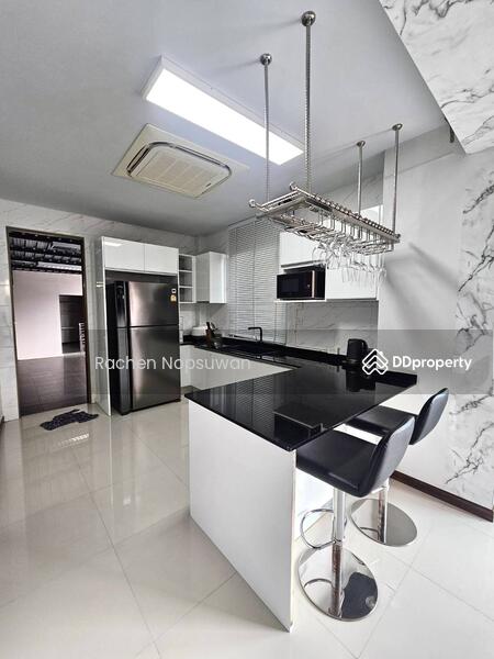 For Sale - For sale: Luxury 2-story detached house with furniture, solar cell system throughout, 4 bedrooms,, Songkhla