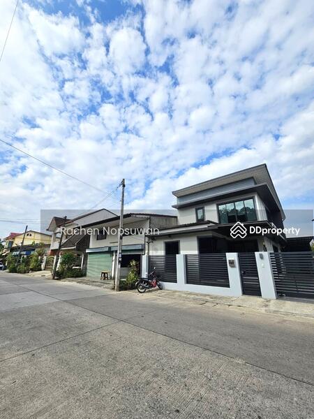 For Sale - For sale: Luxury 2-story detached house with furniture, solar cell system throughout, 4 bedrooms,, Songkhla