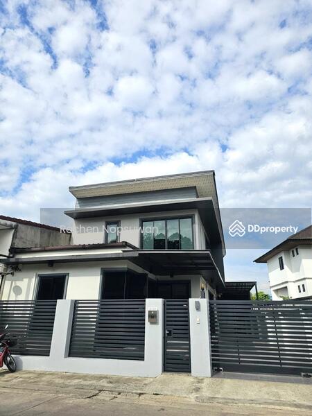 For Sale - For sale: Luxury 2-story detached house with furniture, solar cell system throughout, 4 bedrooms,, Songkhla