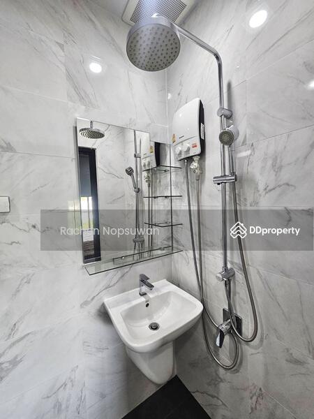 For Sale - For sale: Luxury 2-story detached house with furniture, solar cell system throughout, 4 bedrooms,, Songkhla