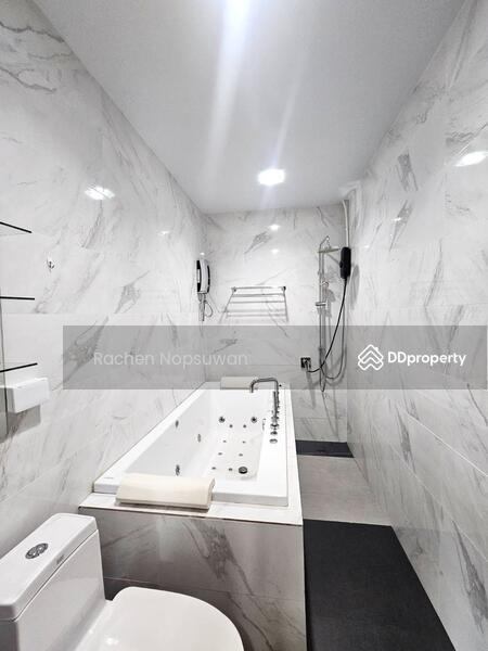 For Sale - For sale: Luxury 2-story detached house with furniture, solar cell system throughout, 4 bedrooms,, Songkhla