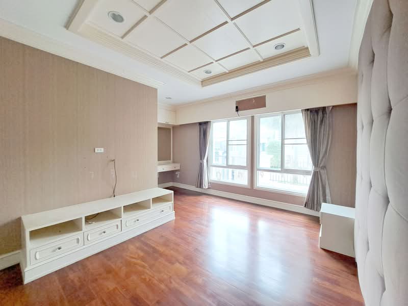 Grand Bangkok Boulevard Pinklao, Bangkok, Phutthamonthon Sai 2 Road, Sala Thammasop, Thawi Watthana, Bangkok, 4 Bedrooms, 367 sqm, Single Detached House For Sale, by วรินทร กูลจีรัง, 60101738 - DDproperty.com