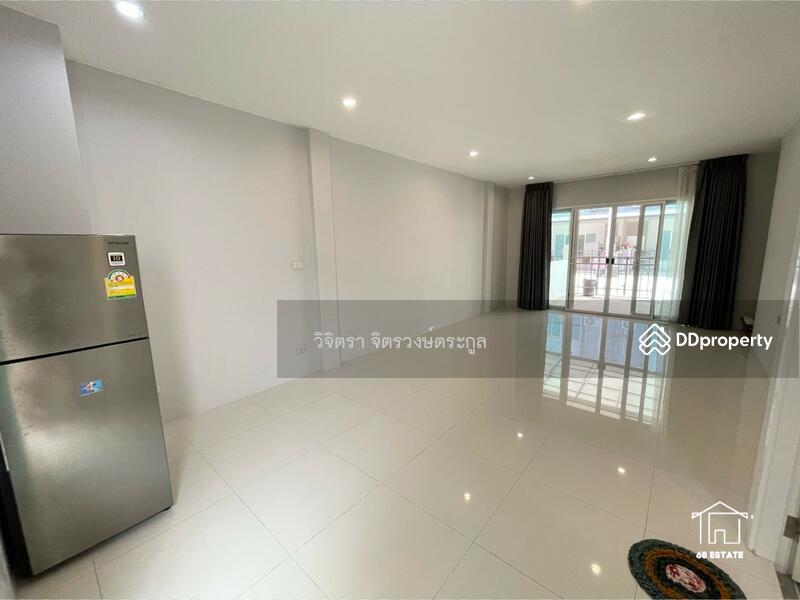 For Sale - Cher Watcharapol, Bangkok