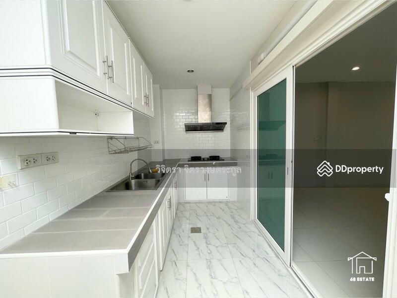 For Sale - Cher Watcharapol, Bangkok